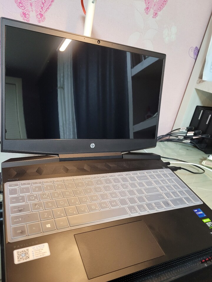 세일 시즌에 가격을 올리는 업체와 비...