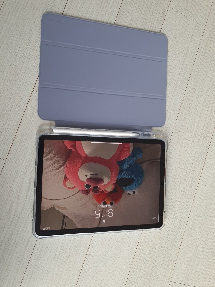 딸아이 선물로 구매 했어요.학생들 쓰...