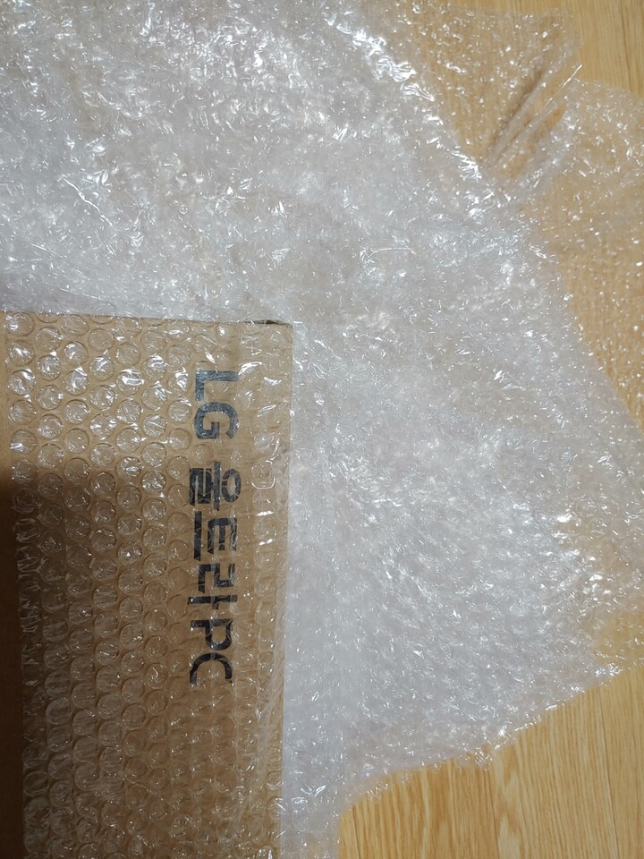 포장 꼼꼼하고 잘 배송됐어요. 제품은...