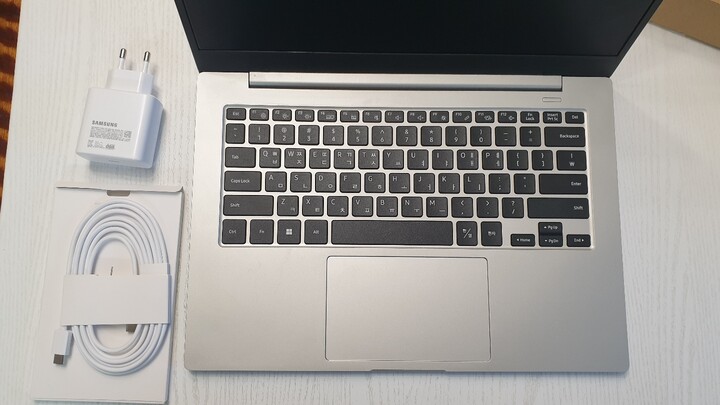 1. 구매제품 -갤럭시북3 go 5G NT345XPA-K14A...