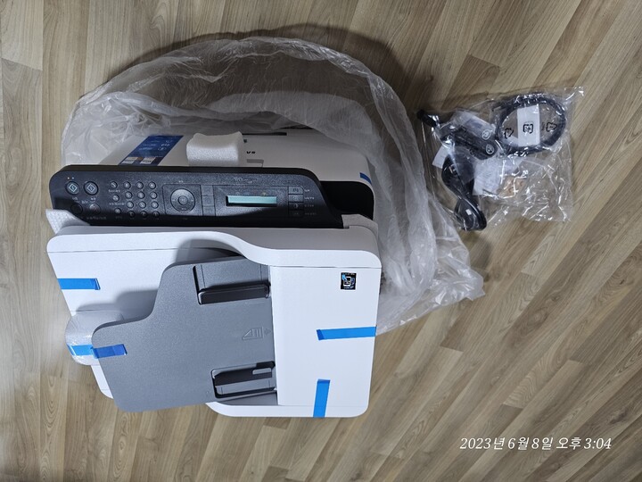 우선 잉크젯보단  레이저 토너가  오...
