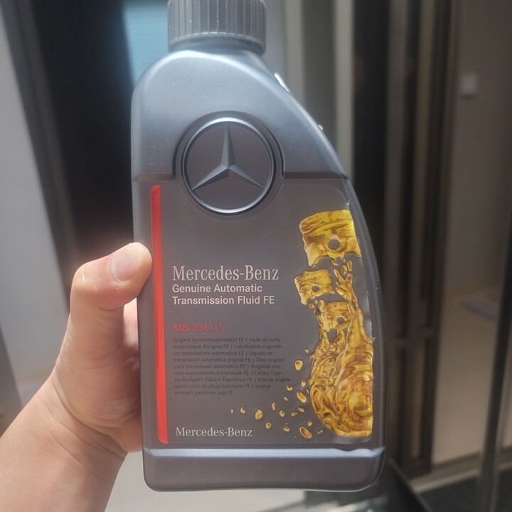 メルセデスベンツ トランスミッションオイル MB 236.15 1L×8本セット Mercedes-Benz ベンツ ATFオイル ミッションオイル 1Lボトル 青