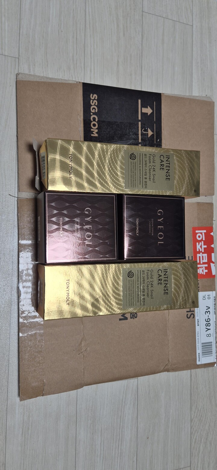 TONYMOLY Gyul Goun Smooth Skin Serum Cushion SPF50+ PA++++ (Main + Refill) 2x15g
