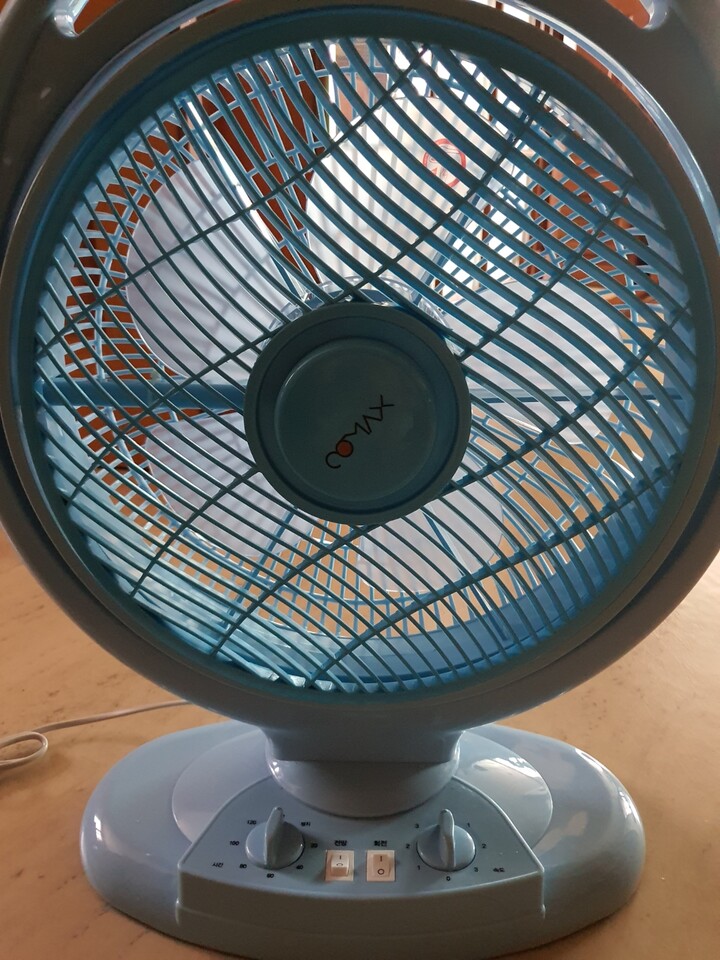생각보담 크고.약풍은 아기들 잠잘때 ...