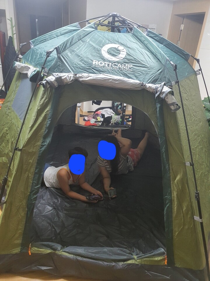 첫캠핑 으로 텐트준비했오요5인가족...