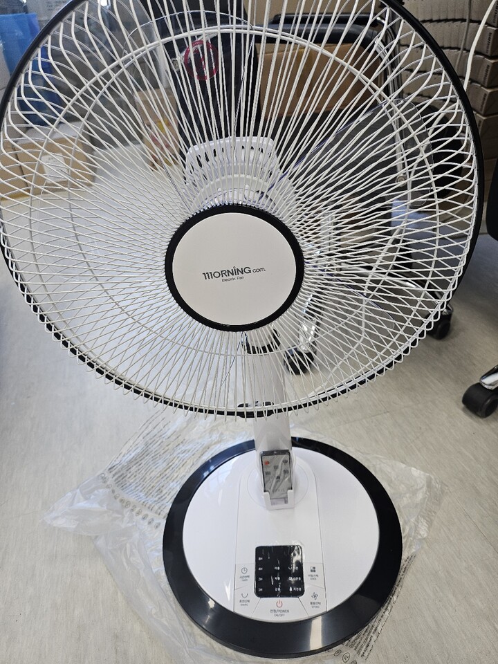 배송 빠르고 제품 좋아요.  조립하느...