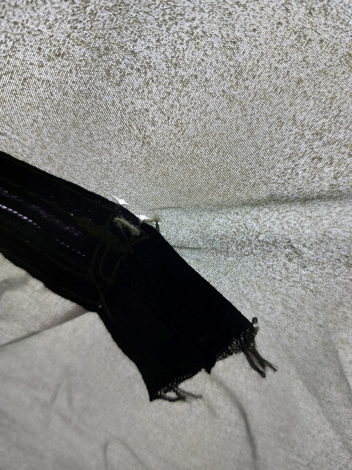 튼튼하고 좋아요지퍼랑 같이 박음질...