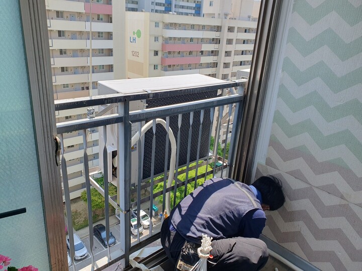 오늘 설치해주셨는데 기사분 두분이...
